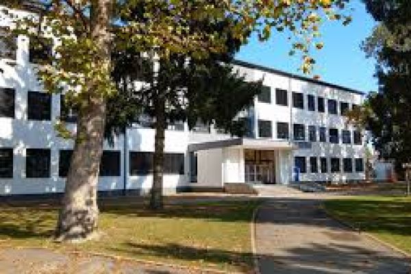 druga-gimnazija-varazdinD0A75793-837A-DC78-16D9-23C75A56256E.jpg